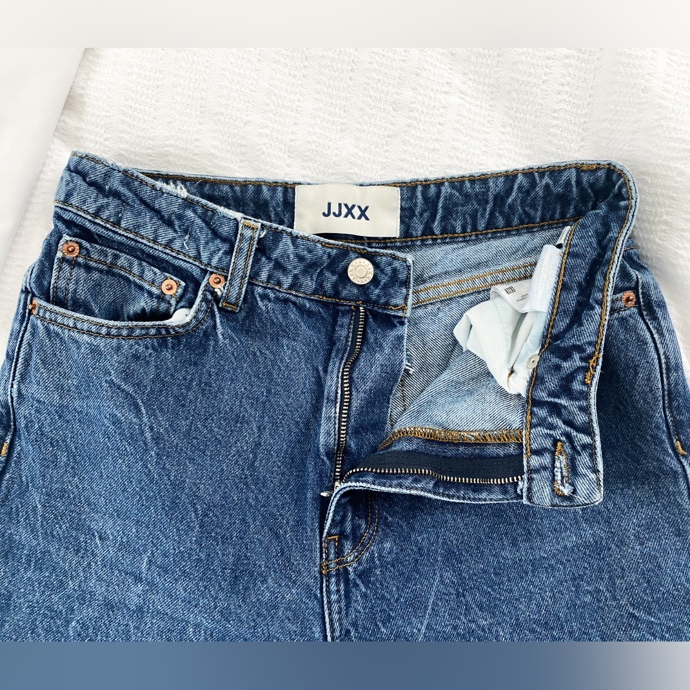 Hudson’s Bay JJXX Mom High Waist Jeans, Medium Wash - Size 27/32 - Picture 7 of 11